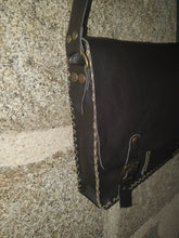 Charger l&#39;image dans la galerie, Lea Saccoche besace style cartable en cuir souple noir
